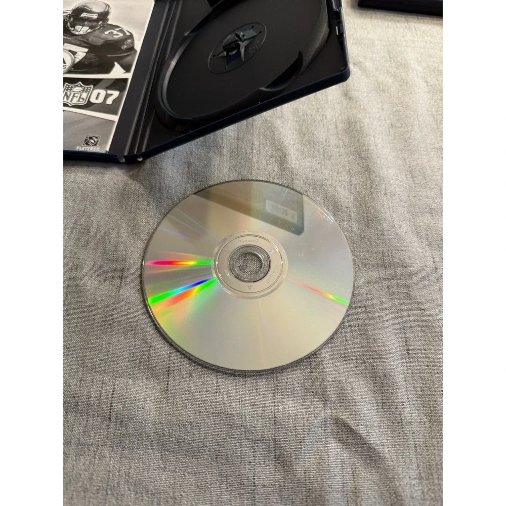 Madden NFL 07 (Sony PlayStation 2, 2006) Untested Estate w/pamphlet. Rated E